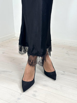 Neo Noir Veroni Satin Lace Skirt Sort