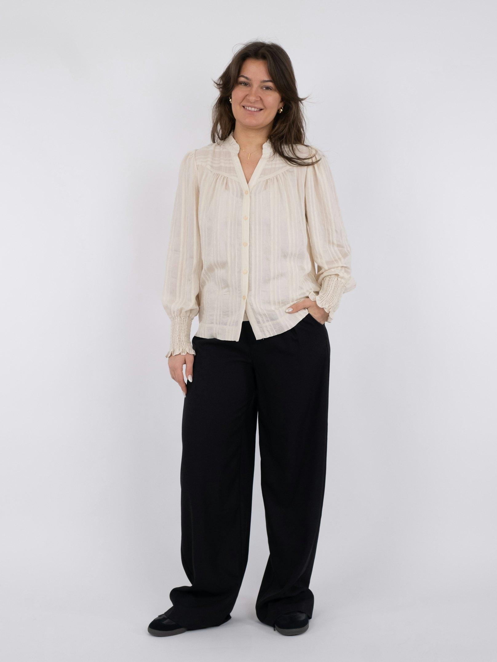 Neo Noir Camisa Blouse Creme