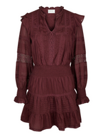 Neo Noir Aran Kjole Bordeaux