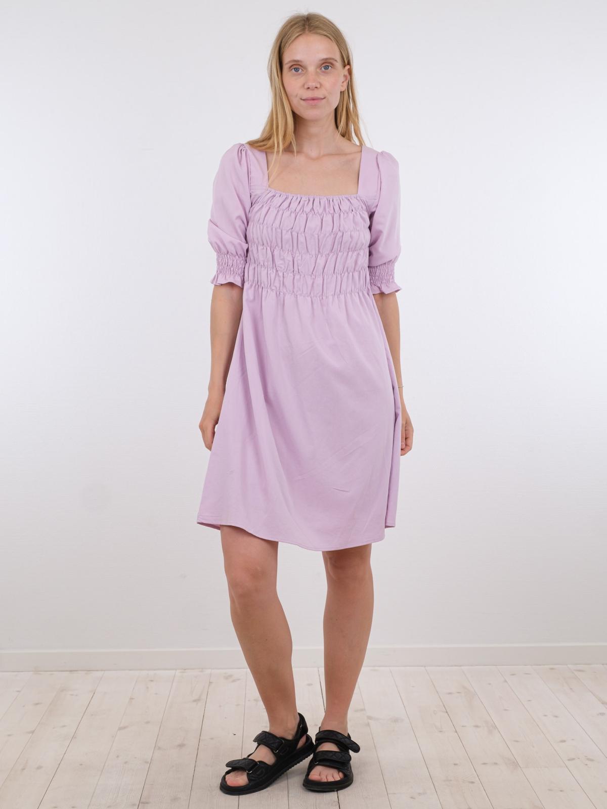 Rosslyn Solid kjole - Køb nu! - nedsatte priser – STUFF YOU LOVE